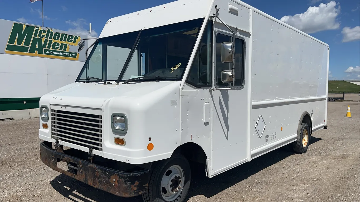 2011 Ford E-Series S/A Step Van