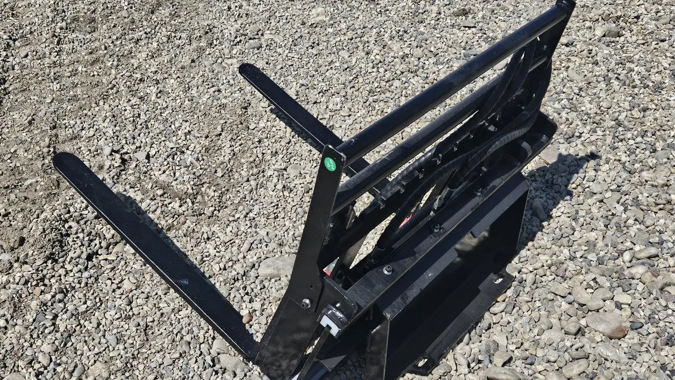 2026 GY-CYHC Mini Skid Steer Side Shift Forks~New!