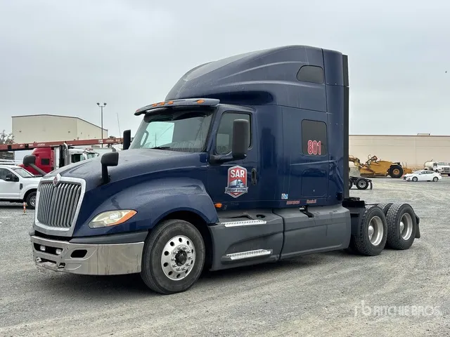 2018 International LT625 6x4 T/A Sleeper Truck Tractor