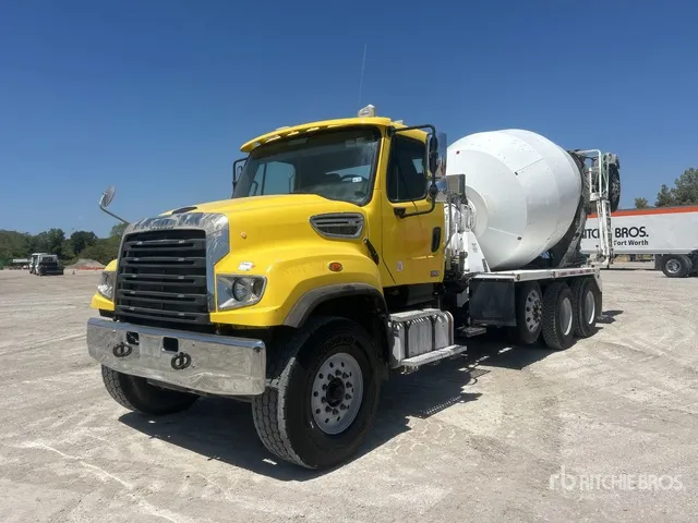 2019 Freightliner 114 SD 10x4 Mixer Truck