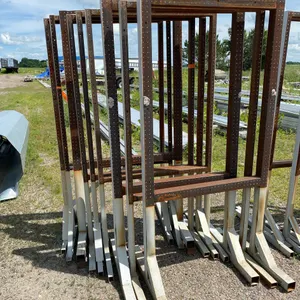 9 METAL STANDS