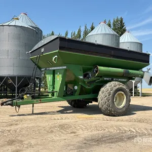 1999 Brent 974 900 bu S/A Grain Cart