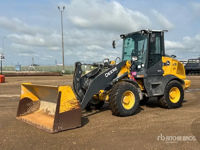 2023 John Deere 324L Wheel Loader