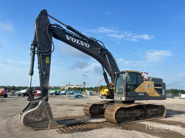 2019 Volvo EC350E L Tracked Excavator