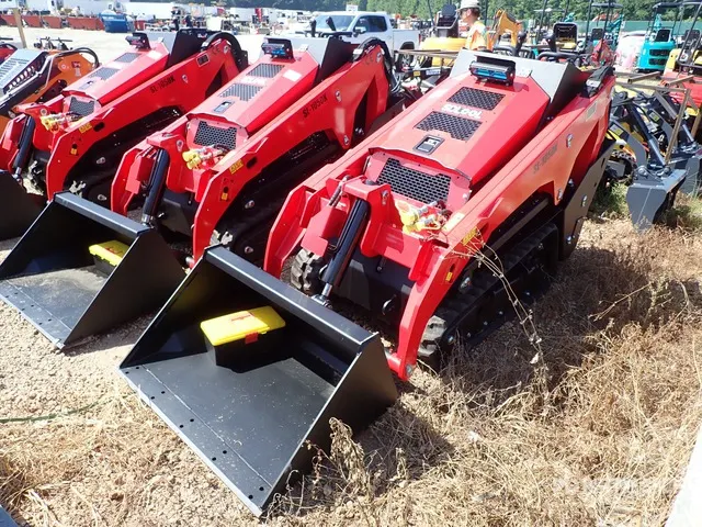 2026 SDLOOL SL-1050K Mini Compact Track Loader (Unused)
