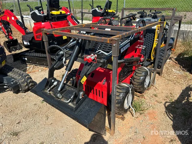 2026 SDLOOL 323TZ Mini Skid Steer Loader (Unused)