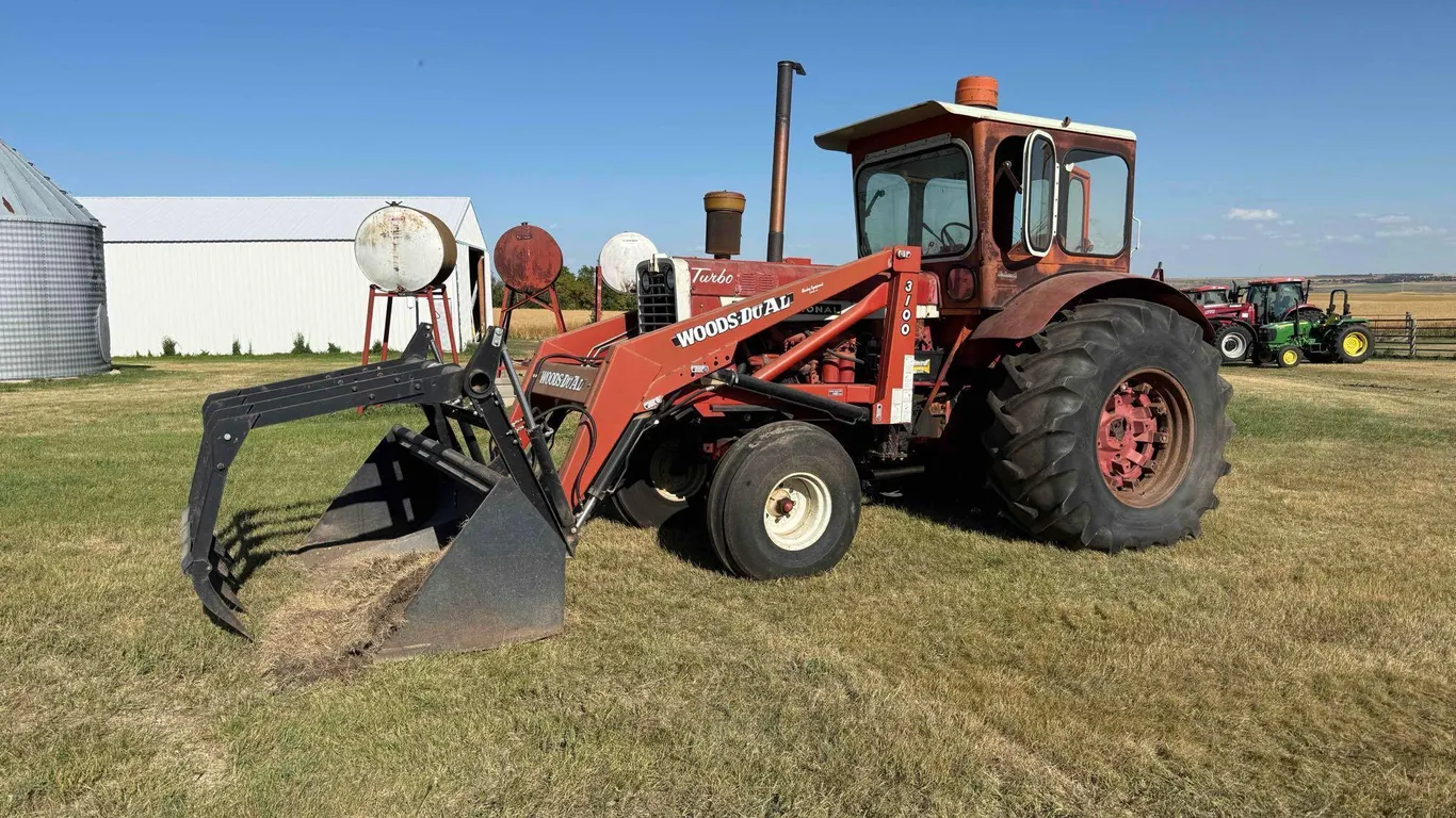 1966 International 1206 Tractor