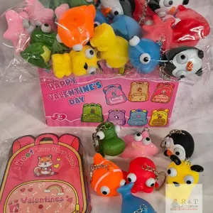 New 28 PCS Valentine's Day Cards with Popping Eyes Animal Keychains for Kids