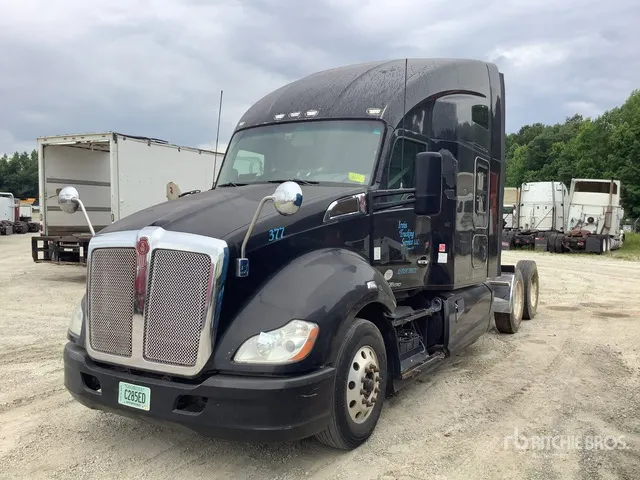 2014 Kenworth T680 6x4 T/A Sleeper Truck Tractor