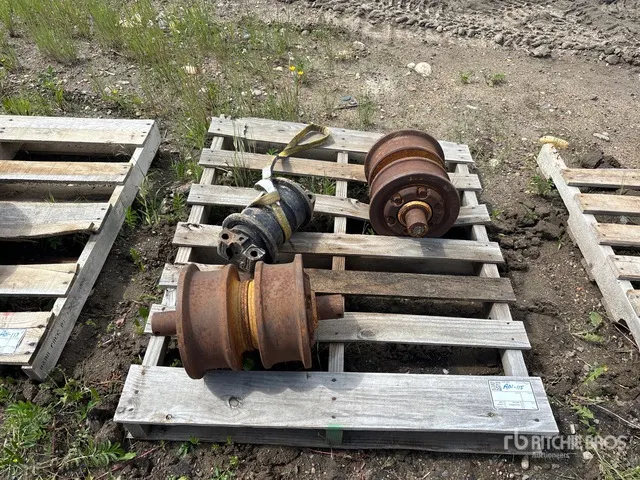 Quantity of (3) Cat Track Rollers