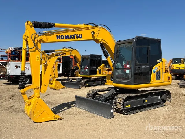 2011 Komatsu PC70-8 Tracked Excavator