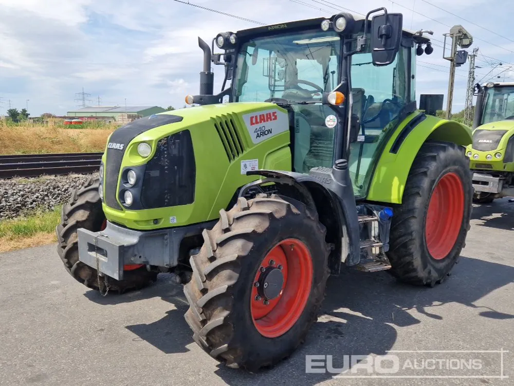 2018 Claas Arion 440