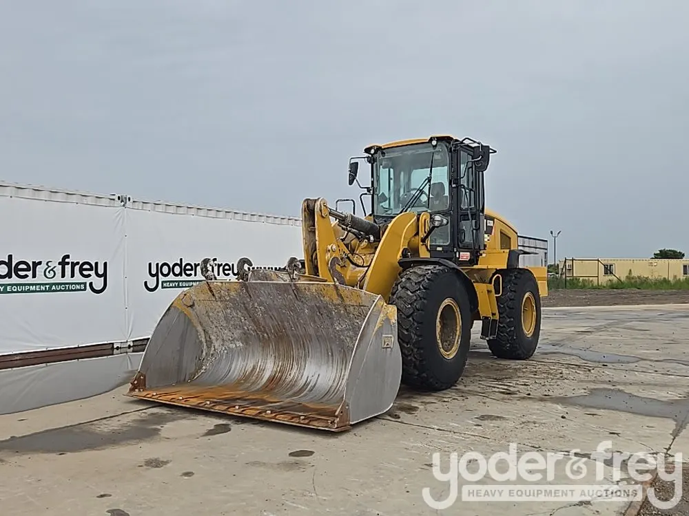 2019 CAT 938M