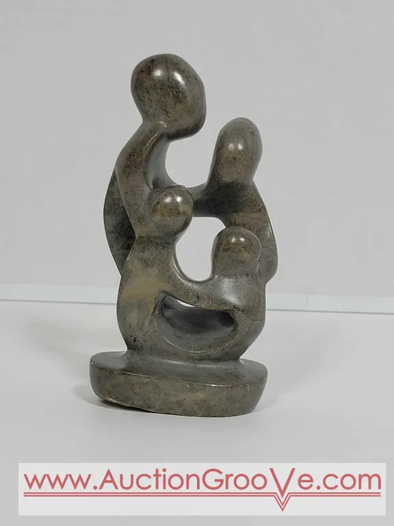 Shona Family of 4. 5.5 x 3 x 2. E1