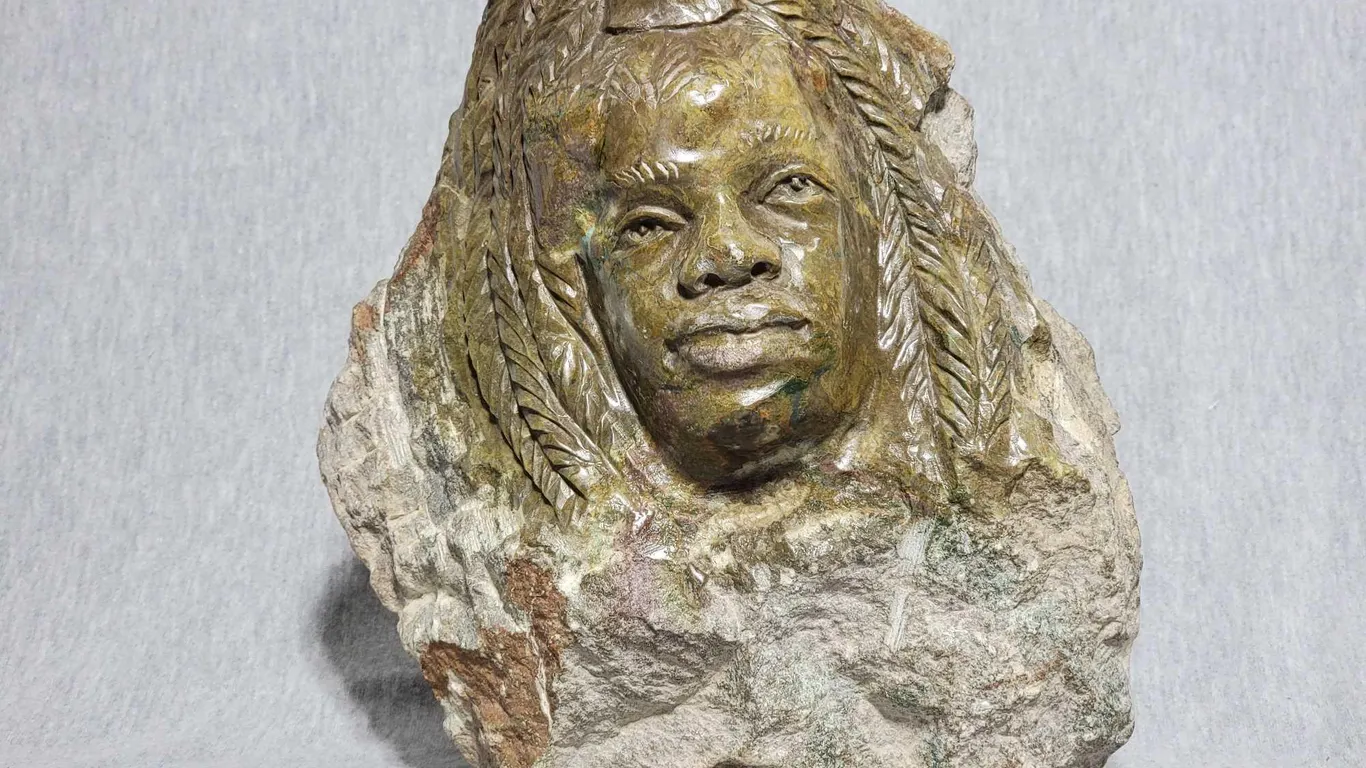 Shona Face in Verdite Stone. 9 x 8 x 4.5. B3