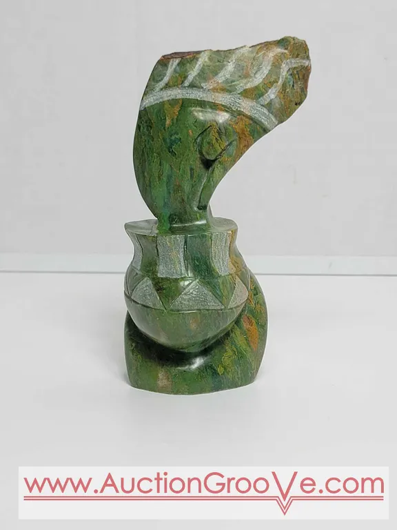 Verdite Sculpture. 5 x 2 x 2. E2