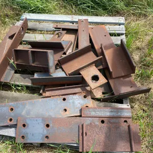 ASSORTMENT OF STEEL BRACKETS