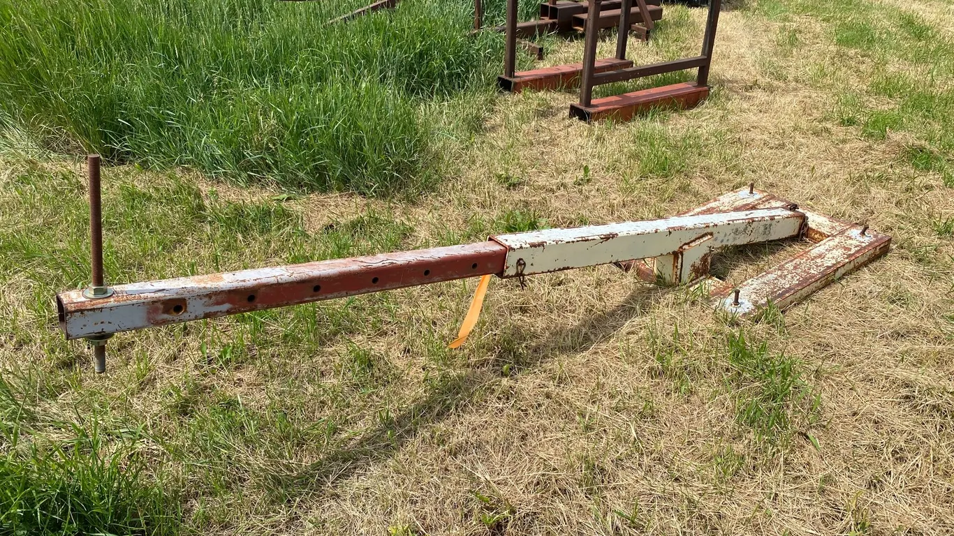 CRANE JIB WITH FORK POCKETS