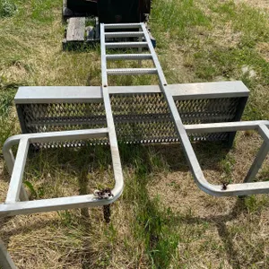 ALUMINUM LADDER/STEP PLATFORM