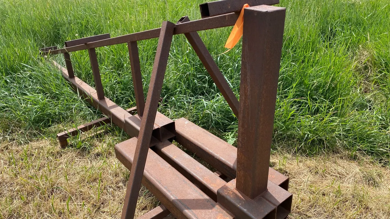 CRANE JIB WITH FORK POCKETS