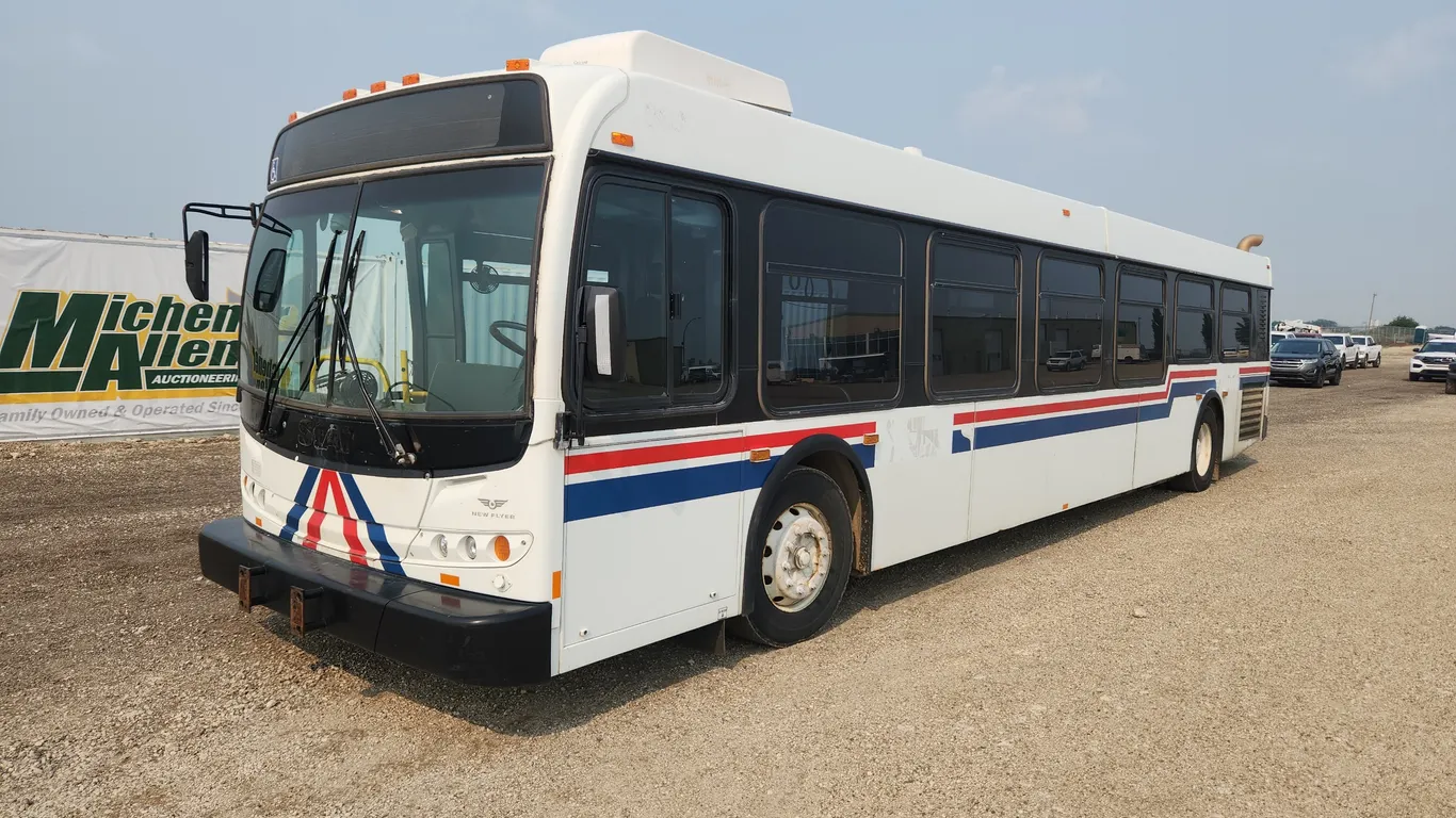 2007 New Flyer Restyled Low Floor S/A Passenger Wheelchair Accessible Bus