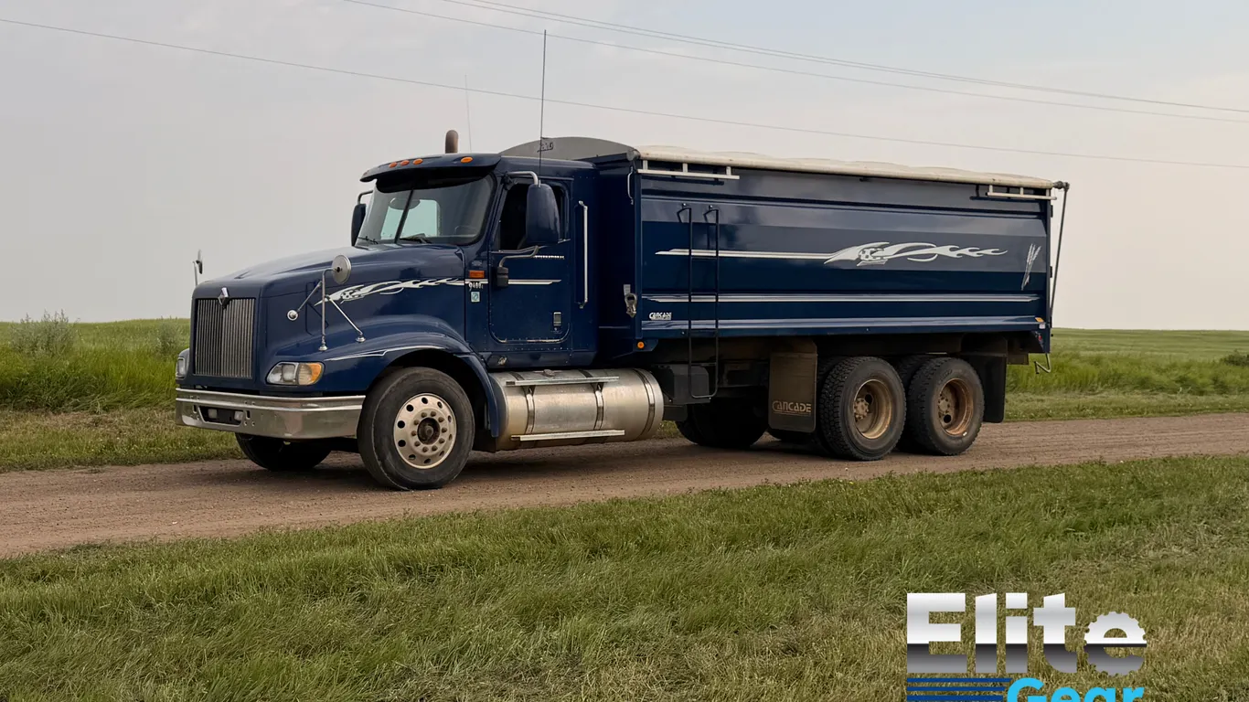 2007 International 9400i T/A Grain Truck