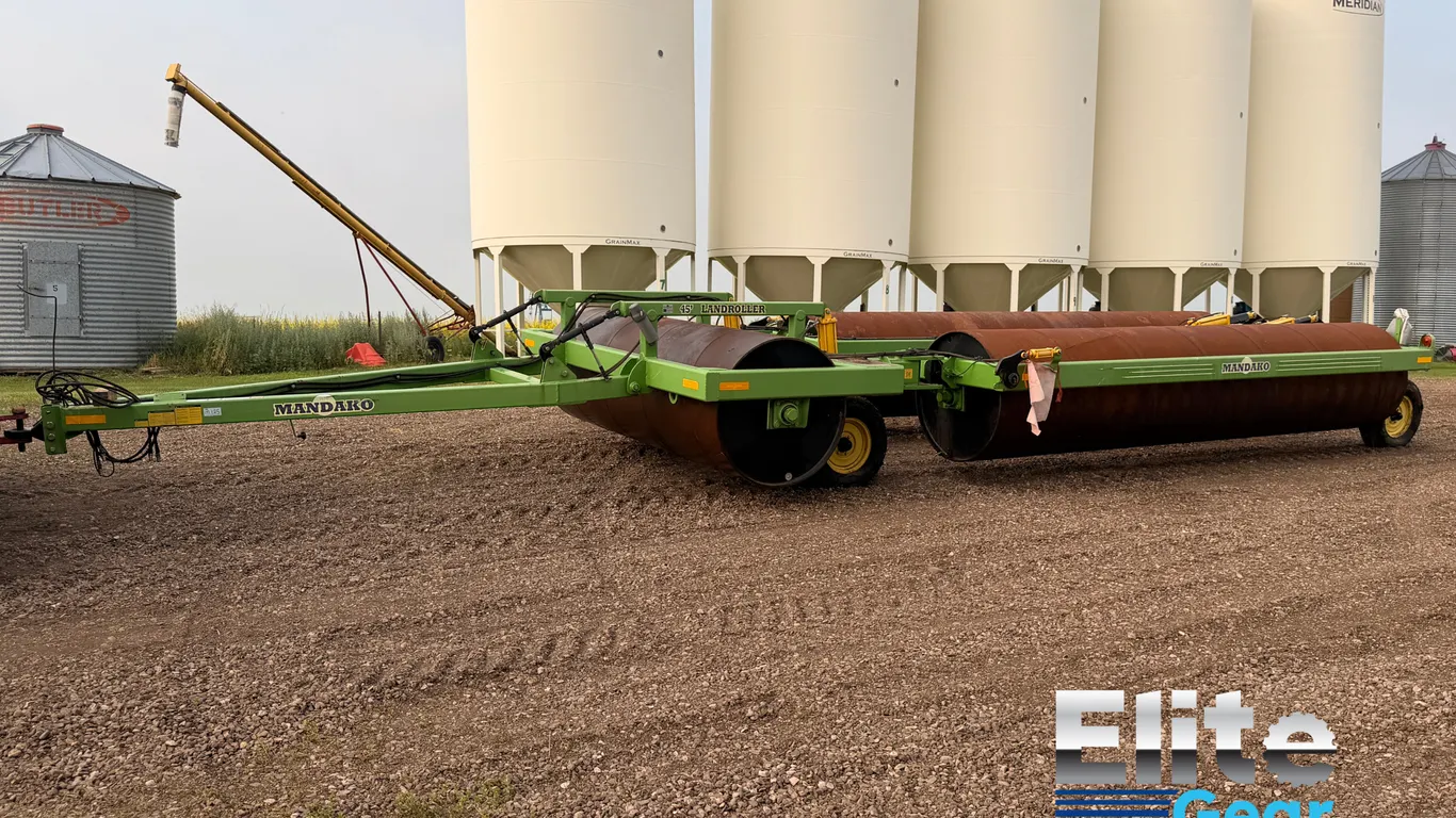 Mandako LR5842 45ft Land Roller