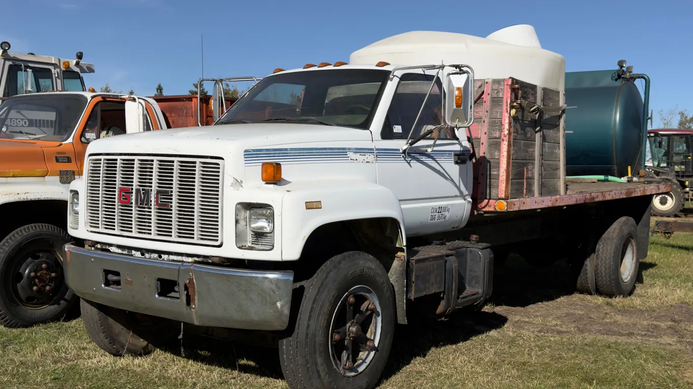GMC Top Kick S/A 16ft Deck Truck