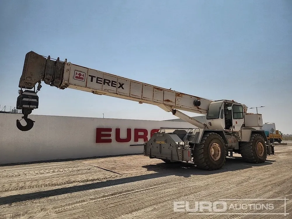 2007 Terex RT665