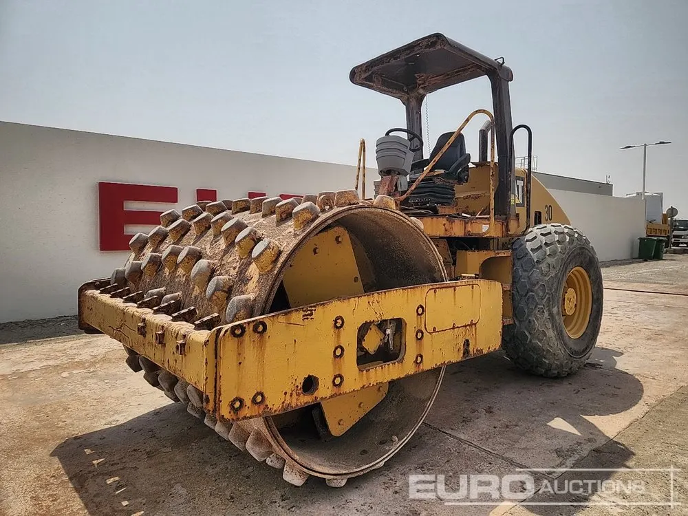 2012 CAT CS533E