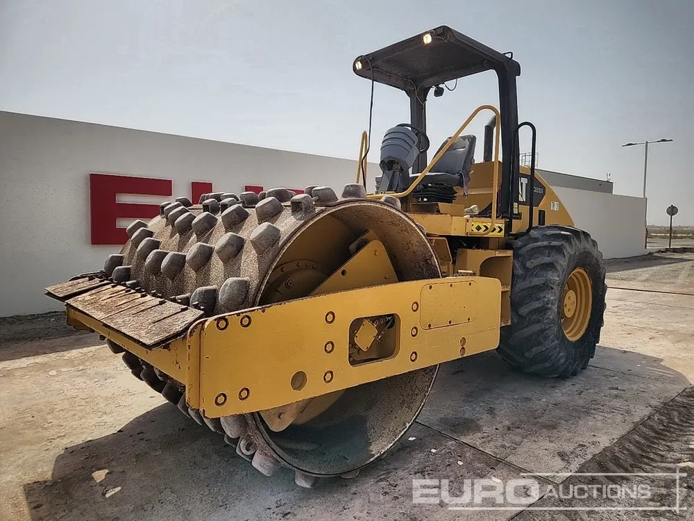 2012 CAT CS533E