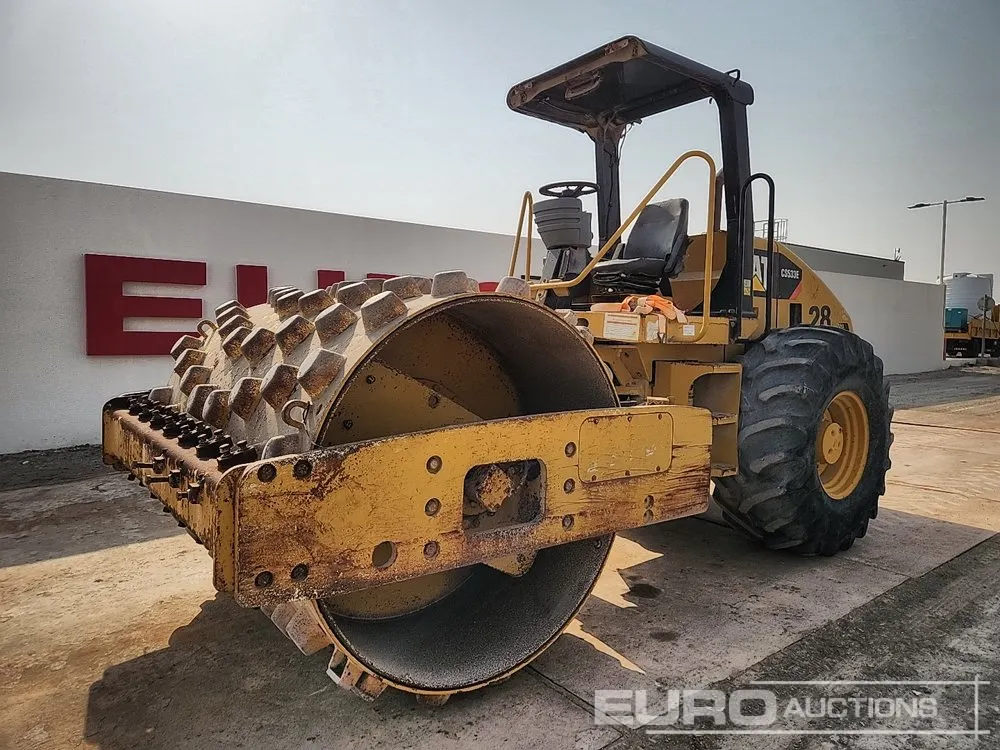 2012 CAT CS533E