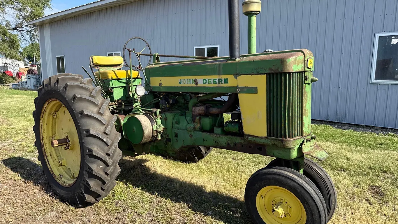 1956 John Deere 620 Tractor