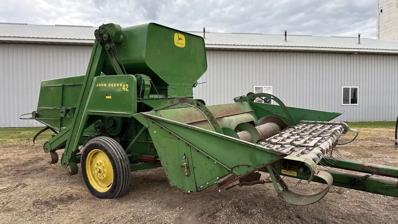 1964 John Deere 42 Combine