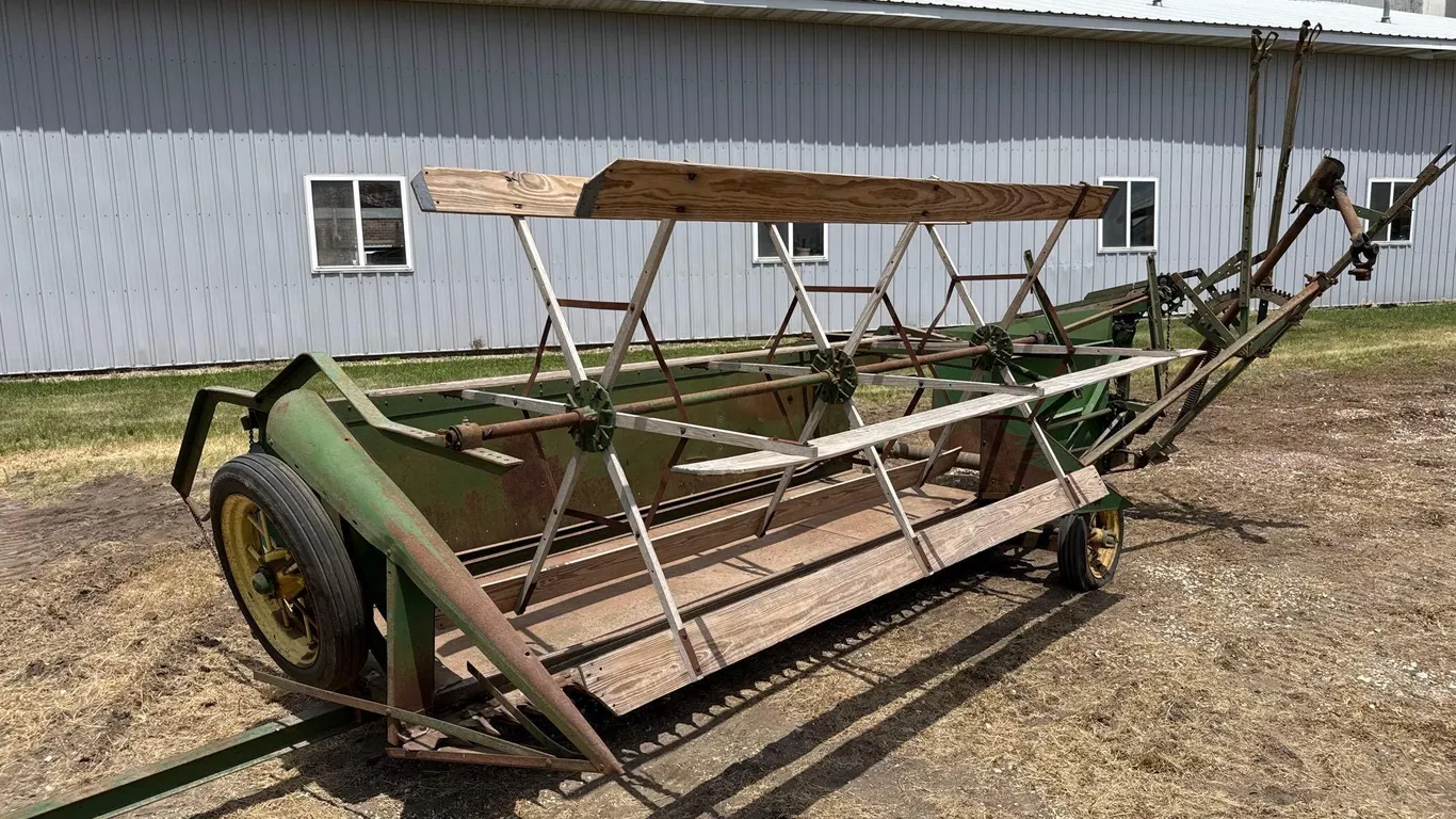 1952 John Deere 9ft Windrower