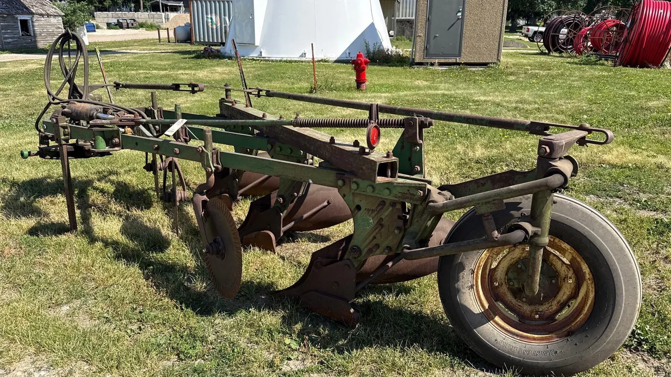 John Deere 3 bottom plow