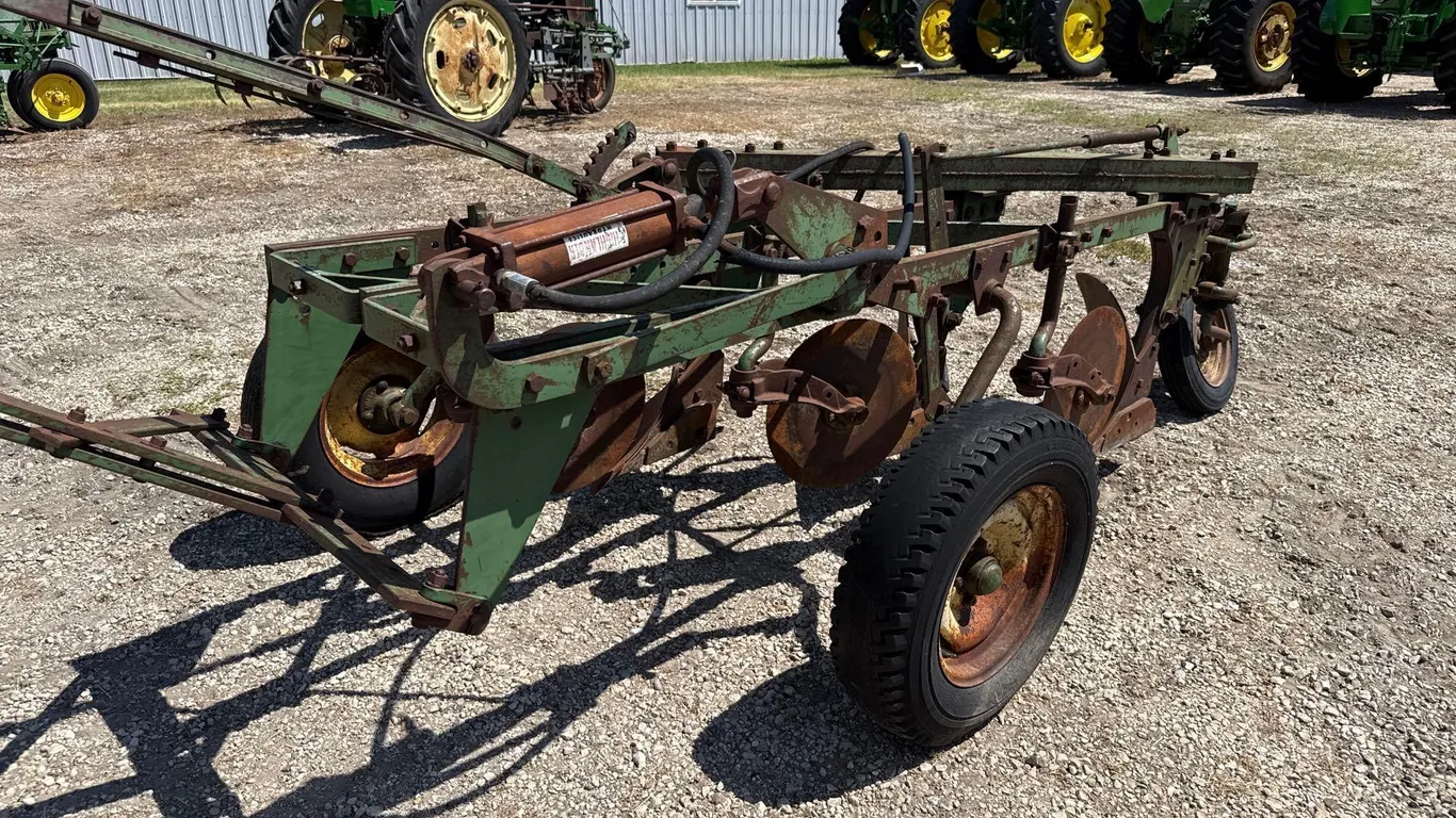 John Deere 3 bottom Plow