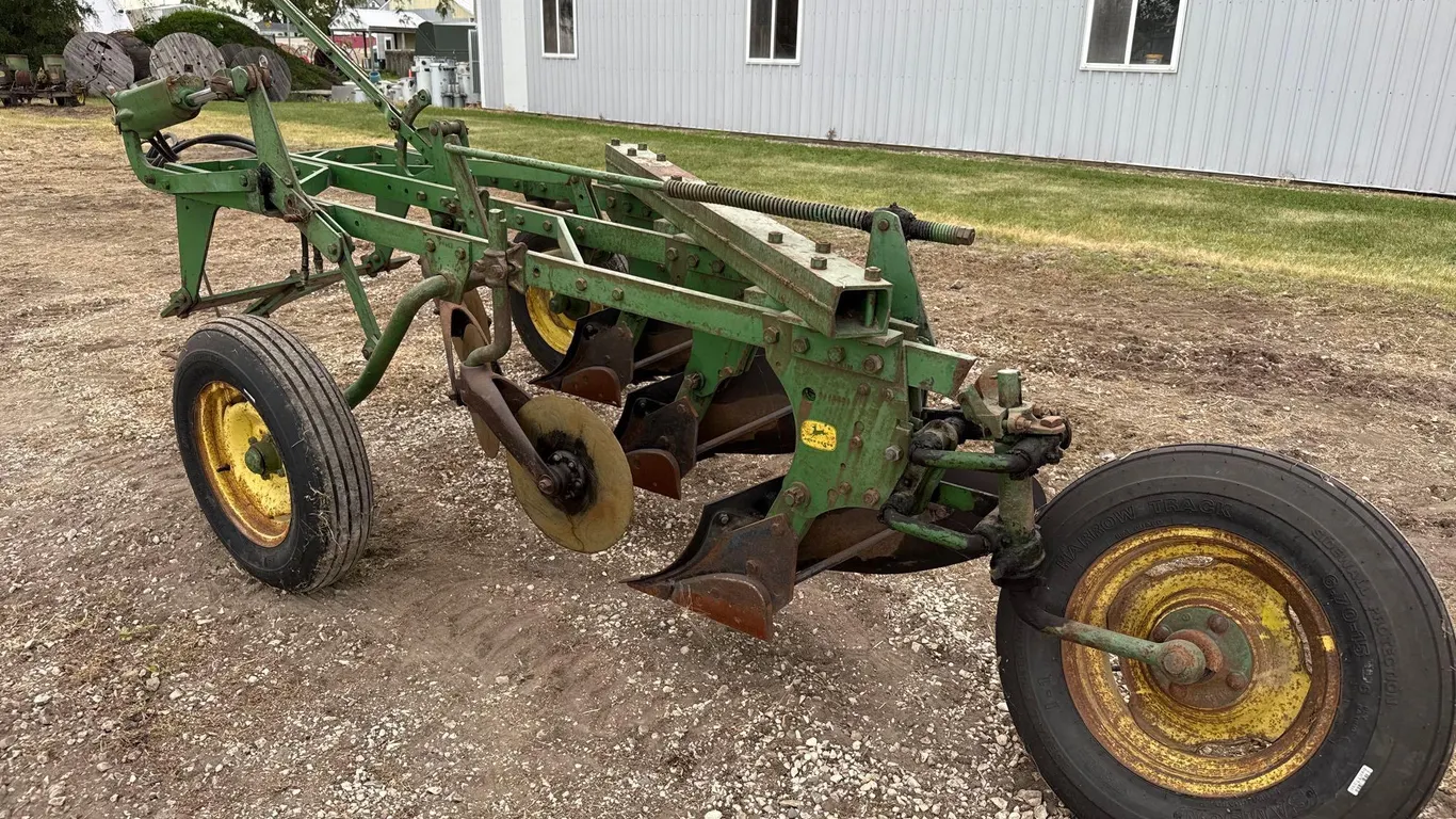 John Deere 3 bottom plow