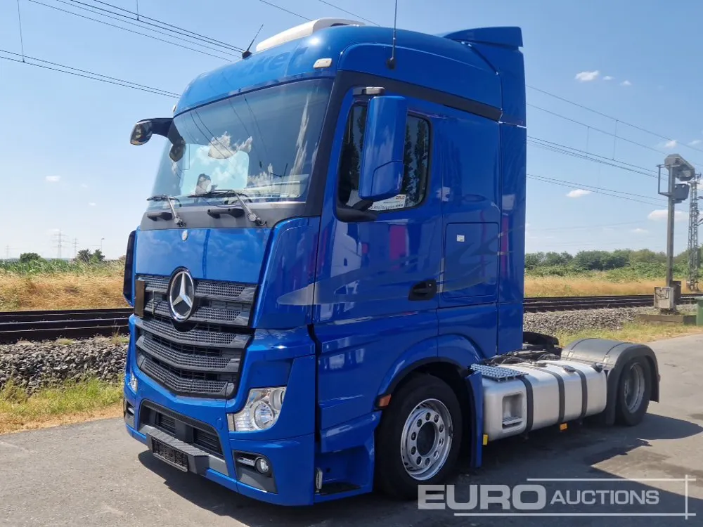 2014 Mercedes Benz ACTROS 1845