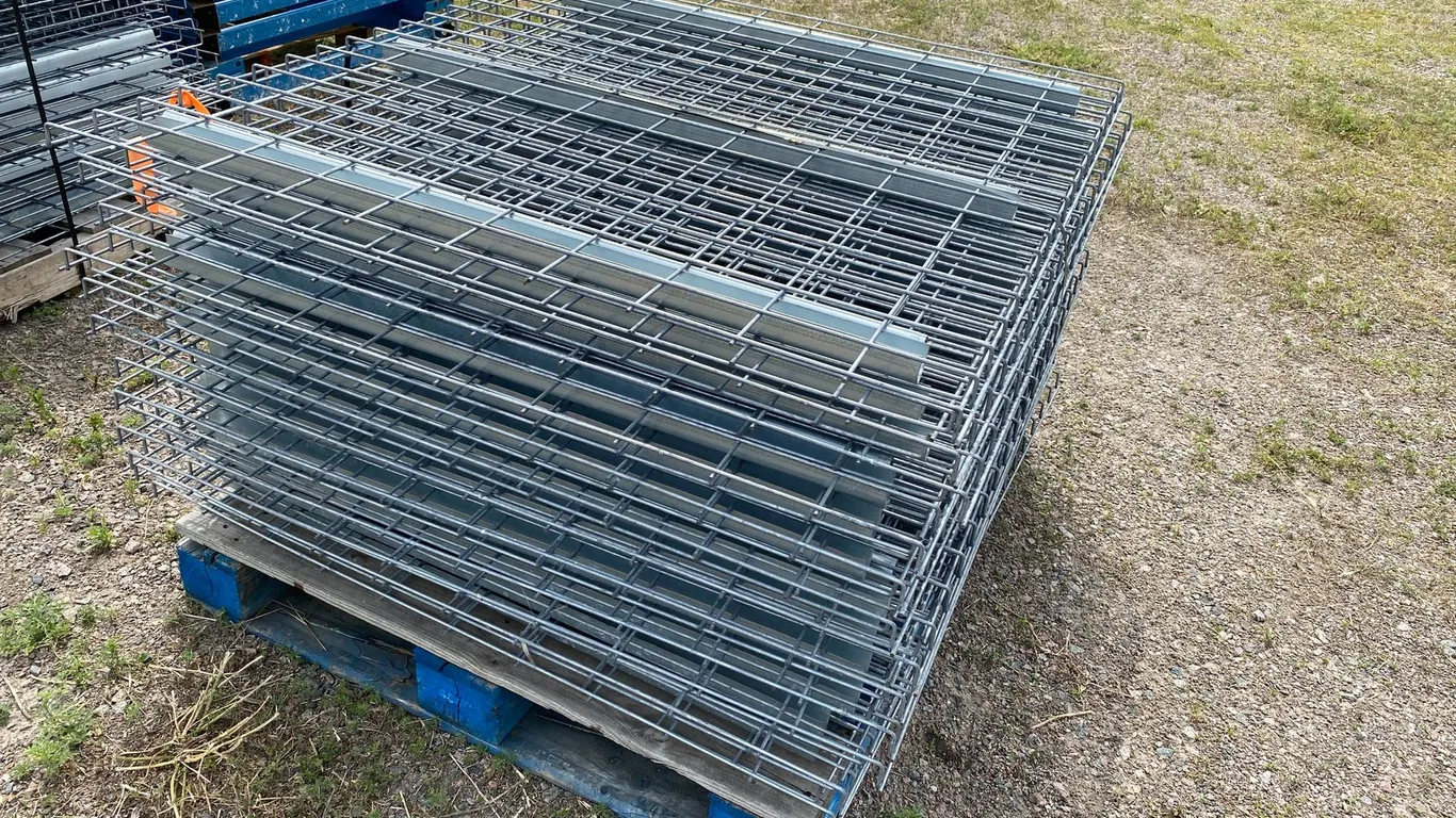 (24) PALLET RACKING WIRE DECKING PIECES