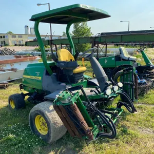 JOHN DEERE 8700 PRECISSION CUT MOWER