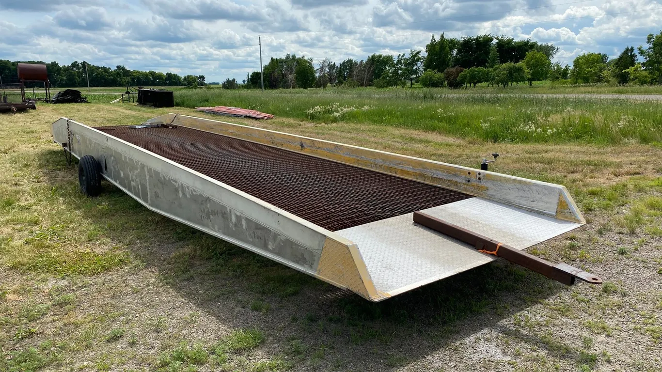 MAGLINER MOBILE LOADING DOCK