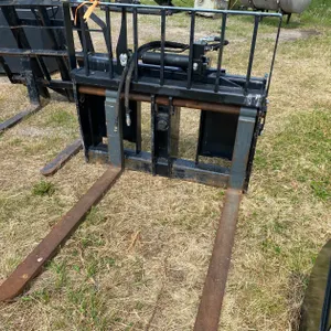 JLG PALLET FORKS