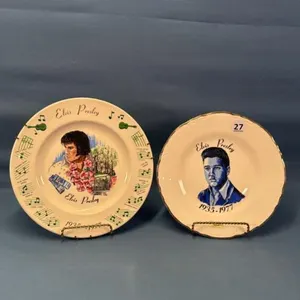 (2) ELVIS PRESLEY COLLECTOR PLATES