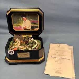 ELVIS PRESLEY GRACELAND MUSIC BOX