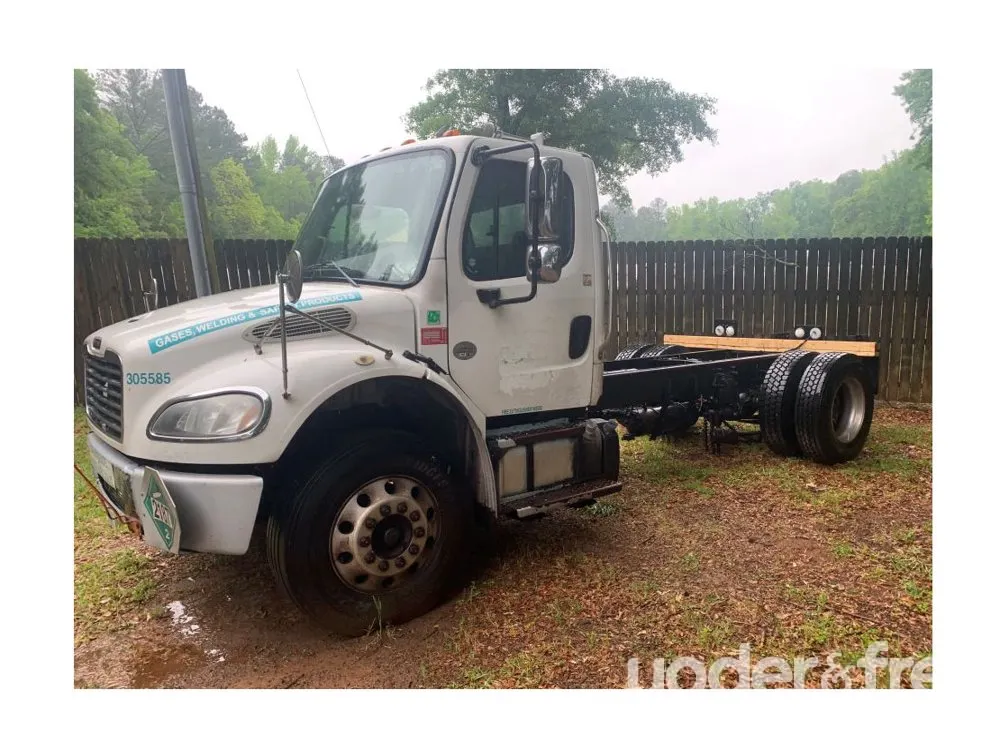 2015 Freightliner M2