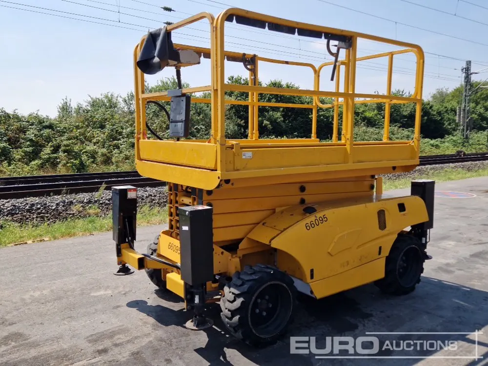 2011 Haulotte Compact 12DX