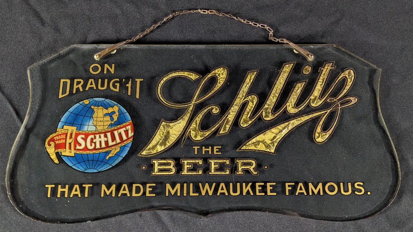 PRE PROHIBITION RPOG GLASS SIGN SCHLITZ BEER ON DRAUGHT MILWAUKEE WISCONSIN WI WIS