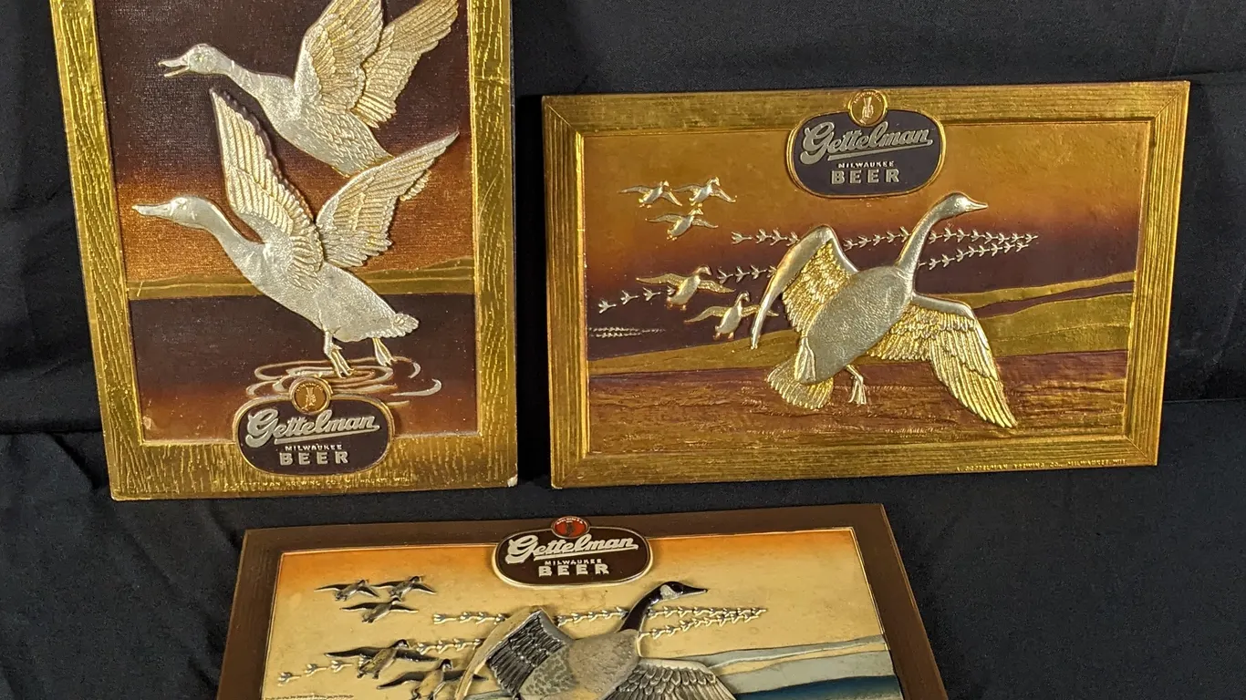 1948 TO 1950 FIBRE SIGNS (3) GETTELMAN MILWAUKEE BEER CANADIAN GEESE & MALLARD DUCKS WISCONSIN WIS WI