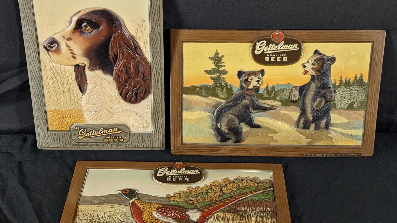 1950'S FIBRE SIGNS (3) GETTELMAN MILWAUKEE BEER HUNTING DOG RINGNECK PHEASANT BLACK BEAR CUBS WISCONSIN WIS WI